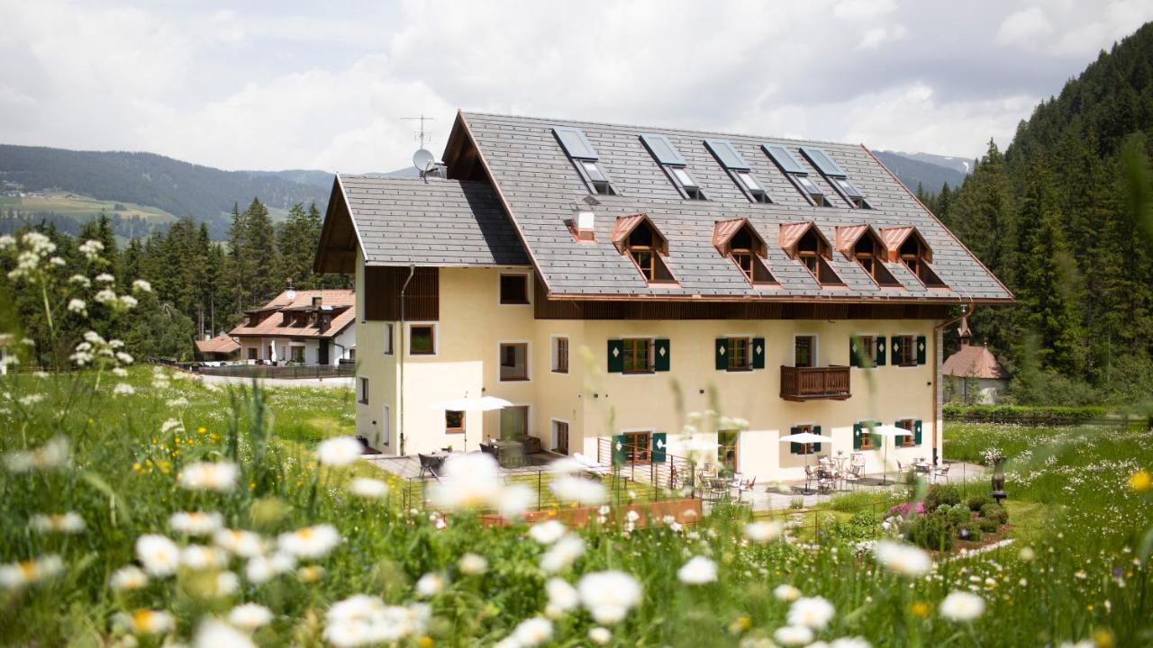 Natura Boutique Chalet Wellness Spa Toblach Exteriér fotografie