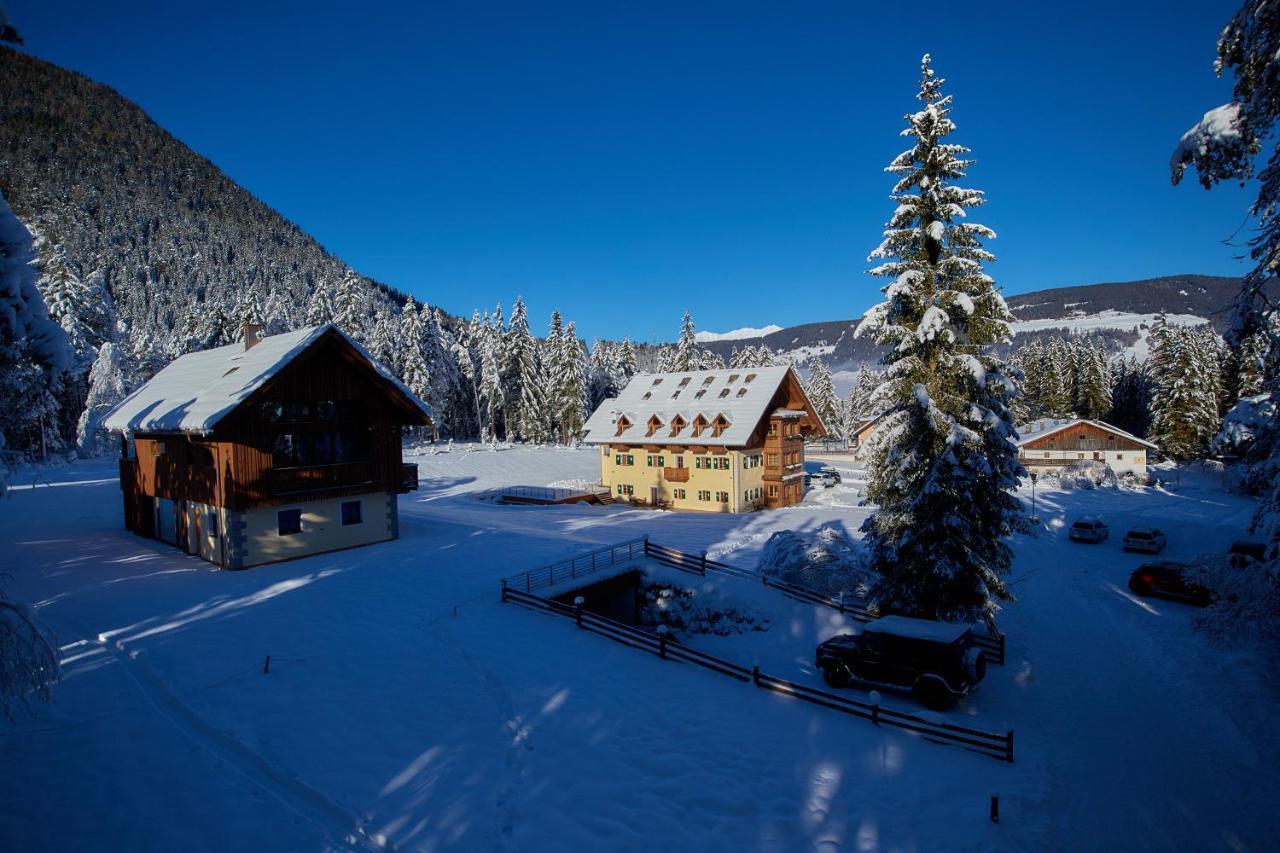 Natura Boutique Chalet Wellness Spa Toblach Exteriér fotografie